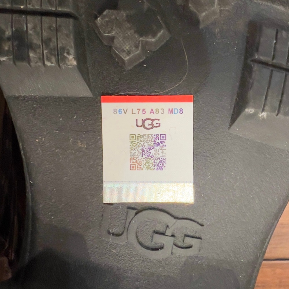Ugg Brisbane Lace Up Platform boots - Picture 9 of 12